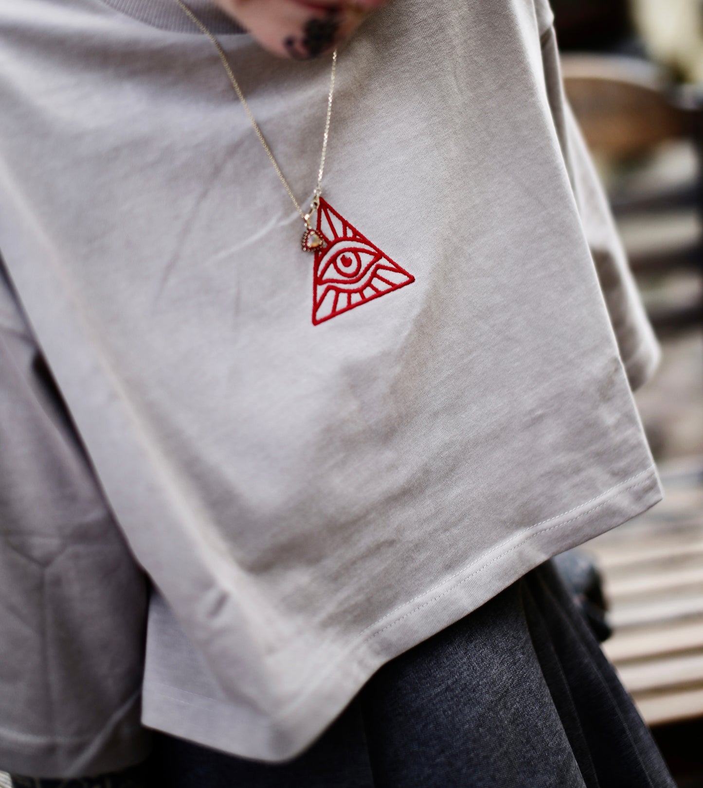 RED-EYE Crop Top