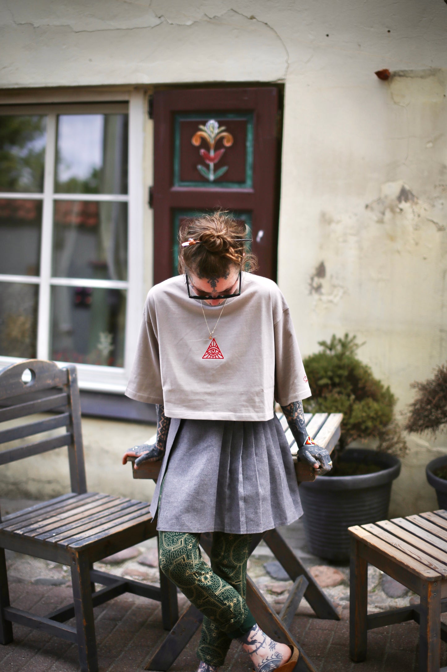 RED-EYE Crop Top